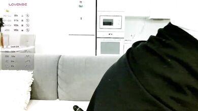 Yamajca - Porn Video [Bongacams]: popular internet personality, ravishing booty, lingerie cam session