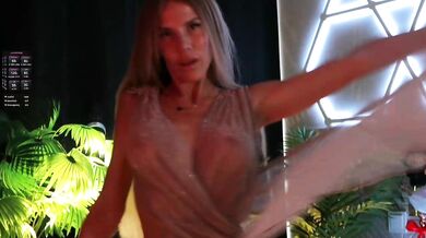 blondinochkaa - Porn Video [Bongacams]: elegant beauty, ravishing release, naked chest