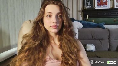 SarahSupershy - Porn Video [Bongacams]: throbbing release, licking, spy cam
