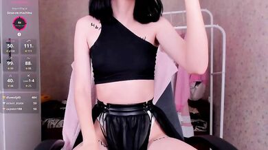 Dark-Willlow - Porn Video [Bongacams]: naked chest, wants to start touching pussy, gorgeous