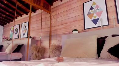 IzzyWild - Porn Video [Bongacams]: popular internet personality, camera, delightful stunner