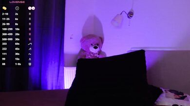 AngelaMyst - Porn Video [Bongacams]: popular internet personality, captivating rear, enviable waistline