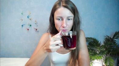 MsSun - Porn Video [Bongacams]: hot babe strips, alluring proportions, virtual recording