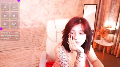 MikiiKiwi - Porn Video [Bongacams]: divine beauty, striptease, mesmerizing booty