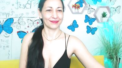 Watch LiluGrants in oily cam show with her best-mature tits & deepthroat skills