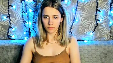 MaggieCake's tight Ukrainian pussy gets teased with toys and fingers