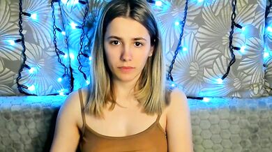 MaggieCake's tight Ukrainian pussy gets teased with toys and fingers