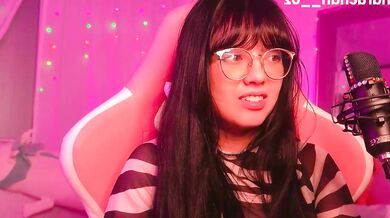 Maru_chan_ shows off her Fiery Passion & Enthusiastic Influence in this steamy video