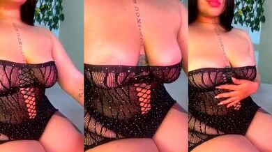 A Colombian teen Alexa_cf gets her big tits and shaved pussy pounded hard in a hot shower