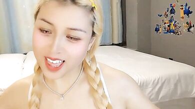 Lucky-xiuxiu's facial-play-time with her blonde friends: Interactive toys, deepthroating, and humiliation