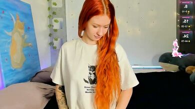 Watch Sunny Vixey, the seductive siren, get off with some pussy play