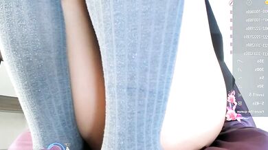 Aoki_sweet indulges in steamy striptease & cam2cam action with hot & horny teens