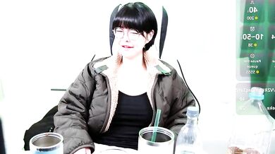 Asian young brunette Choiyuee sensually sucks and jerks off for a hot squirt-asian orgasm