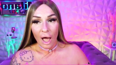 Tamaramilano's mesmerizing performance - perfect booty, cam girl captures perfectly