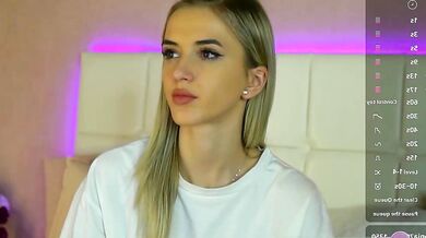 Yannajeenn's webcam show: Quivering surrender with a touch of lust