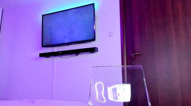 Bri4anna's mesmerizing performance on cam - Beautiful diva captures the attention of the camera