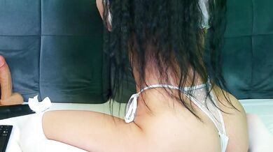 Onlyxandra7's Enchanting Moans and Enthusiasm for Exquisite Decolletage