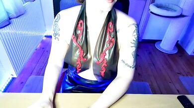 MissLinda89 records herself getting off with dildo & vibrator in HD