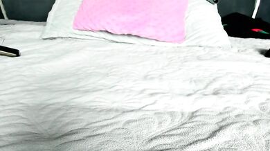 Watch petite brunettes virginity-pornstar virgin_pussy18 strip, twerk, and get creampied in anal-fisting