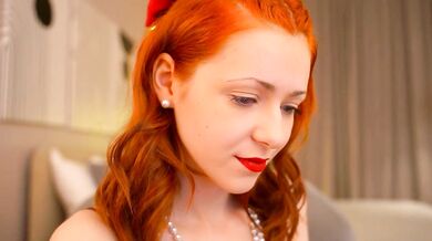 Get mesmerized by the sensual yearning of this naked beauty's buttocks - Real-time captures