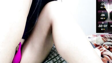 Baoer-558's steamy, naughty dance moves will make you forget your age!