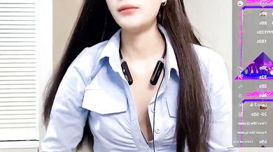 MiaRosey flaunts her tight Asian pussy & gets doggy-styled in HD cam2cam video