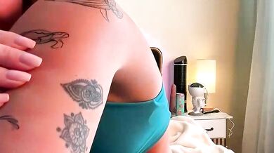 Addiebauer's stunning naked body is the ultimate hunger and breath-stealing delight!