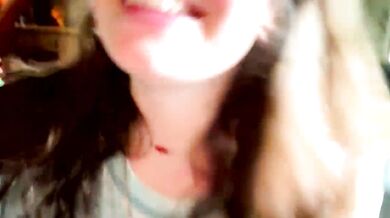 EmersonCane's seductive cam girl Voluptuous booty & fiery hair surrender to hot domination