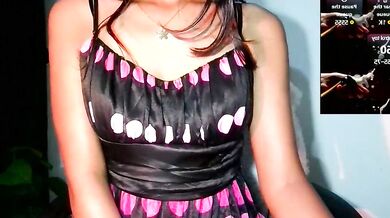 Watch how glowybekwa gets intimate with her young Indian cam2cam besties in a hot and steamy best-young kissing session!