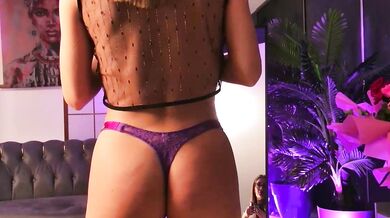 OliviaHawn flaunts her cheap- privates & heels in hot shower cam video