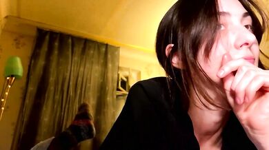 Aevra seduces with her sexy gluteus and tight ass in hot nude leak video