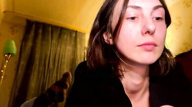 Aevra seduces with her sexy gluteus and tight ass in hot nude leak video