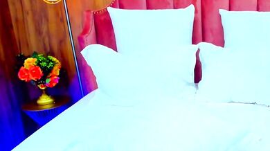 Amyrider's gorgeous bottom gets a sensual workout in this stunning video