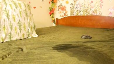 Aliceriverscam's Luscious rear & Chest - Intense Cam Girl Fulfillment