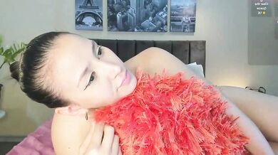 Olivia_jazz's deepthroat and topless sex tape will make you cum hard!