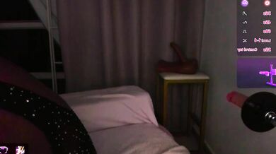 I_am_your_coffee: Interactive twerking & squirting with ebony babe in public!