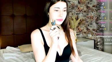 Mary___walker - The goddess you crave for is out to seduce you!