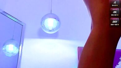 Miss_Vii's steamy solo show - a sensual tease with a naughty twist!