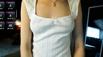 Anfisavisti_original's stunning breasts & tremulous thighs will leave you breathless