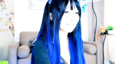 Watch Baeasian seduce and tease with her stunning curves in a sensual streamer session