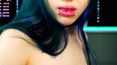 Merciabawden - The Seductive Goddess with a hunger for pleasure