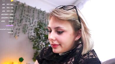 Darlinechapel - The Dirty College Girl craves for more and more!