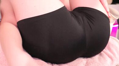 Kateuwugirl goes wild on camera in a seductive seduction video