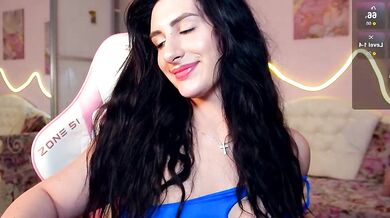 DJokonda seduces you with her tantalizing ass and sensual words in this sensual video