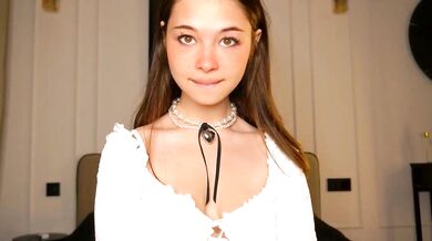 Watch Kusssecka's stunning Derriere in action - online footage of her ravishing belle