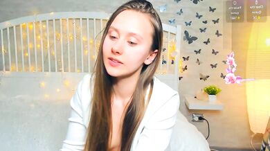Evas_soul's wild desires are fulfilled in this stunning cam show!