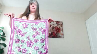 Check out this stunning babe teasing in the nude with her voluptuous curves and wet mouth