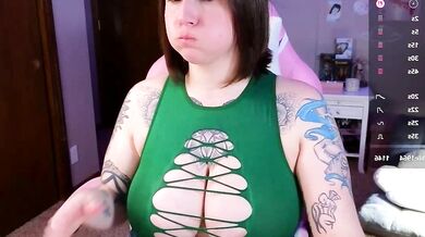 ScarlettPython1 goes wild with her insatiable Orgasmic desires live on camera