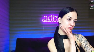 Watch meowluv & friends get seduced by the best of influencer records