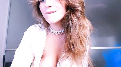 Watch Harley_blanco, the seductive amateur, play with her body in a hot and heavy video